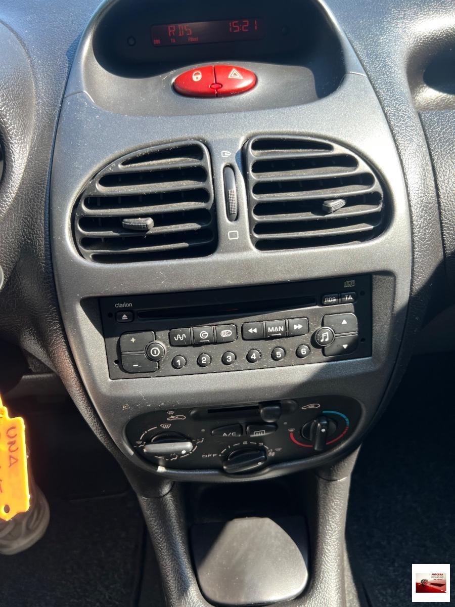 PEUGEOT - 206 - 5p. Enfant Terrible