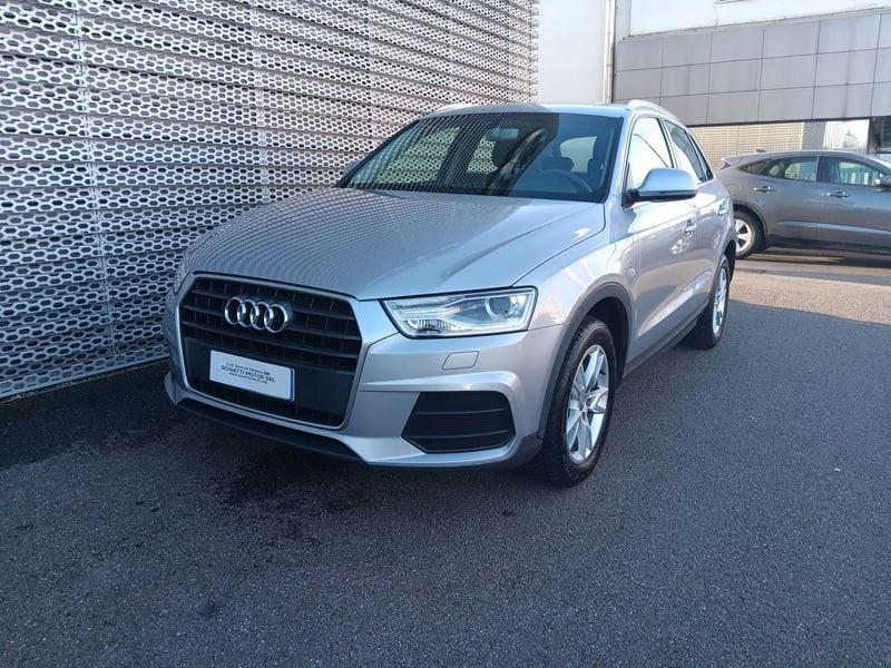 Audi Q3 2.0 TDI 120 CV Business