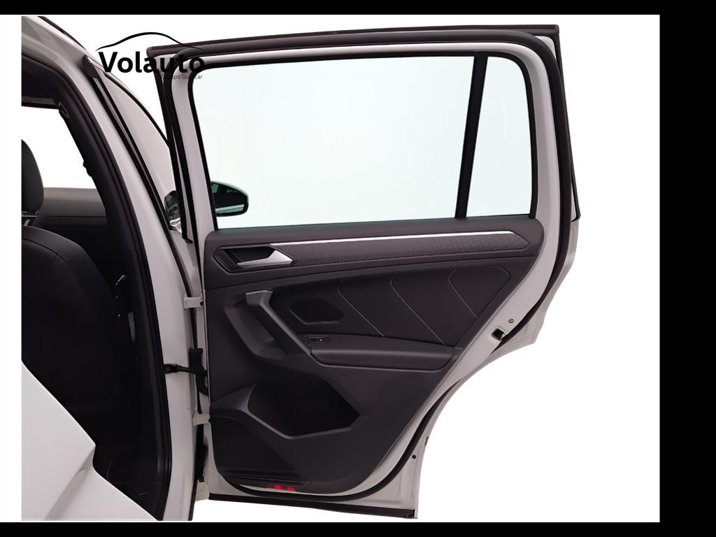 VOLKSWAGEN Tiguan II 2021 - Tiguan 1.5 tsi R-Line 150cv dsg