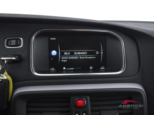 VOLVO V40 Cross Country D2 1.6 Kinetic