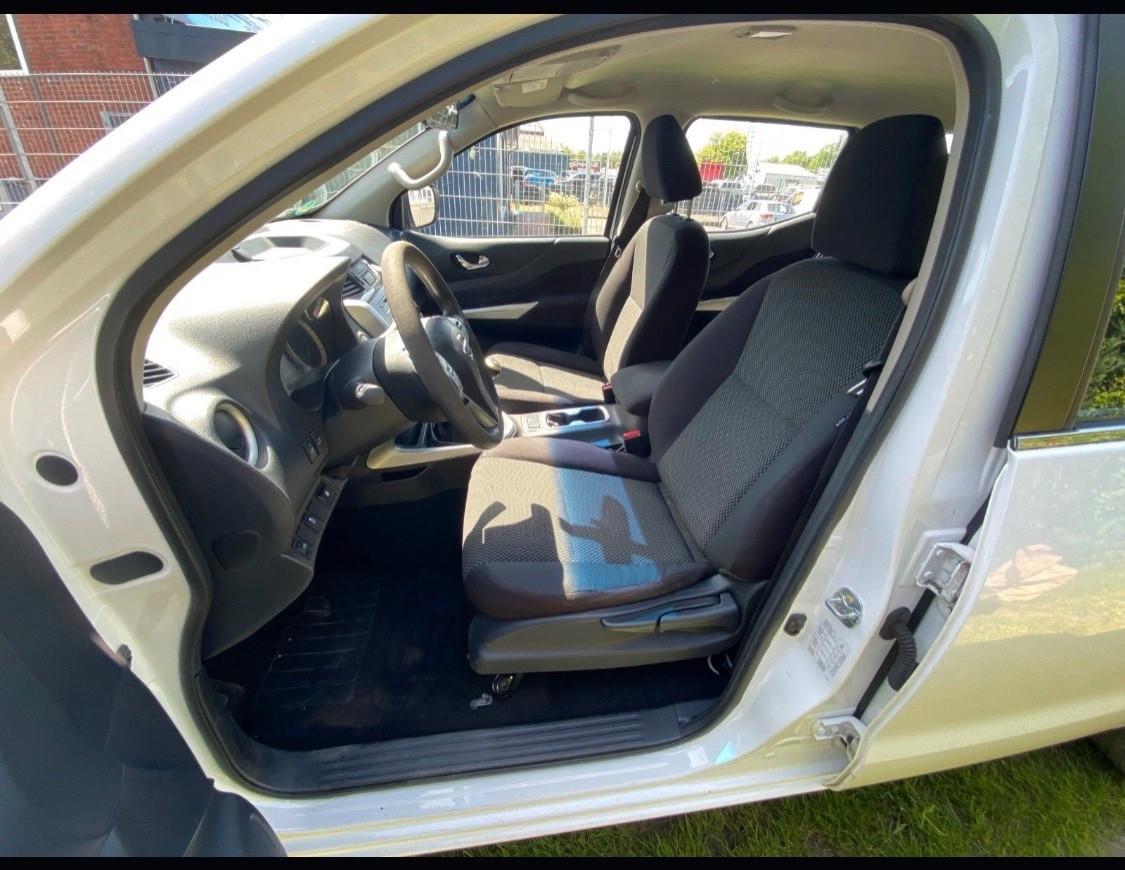 Nissan Navara 2.3 dCi 190 CV 4WD Double Cab N-Connecta