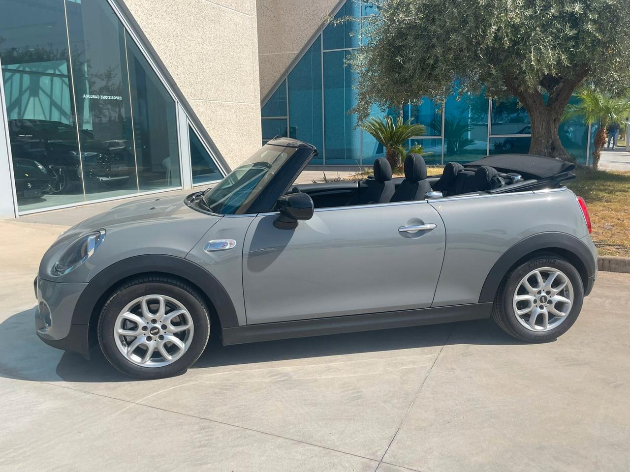 Mini Cooper S Cabrio 2.0