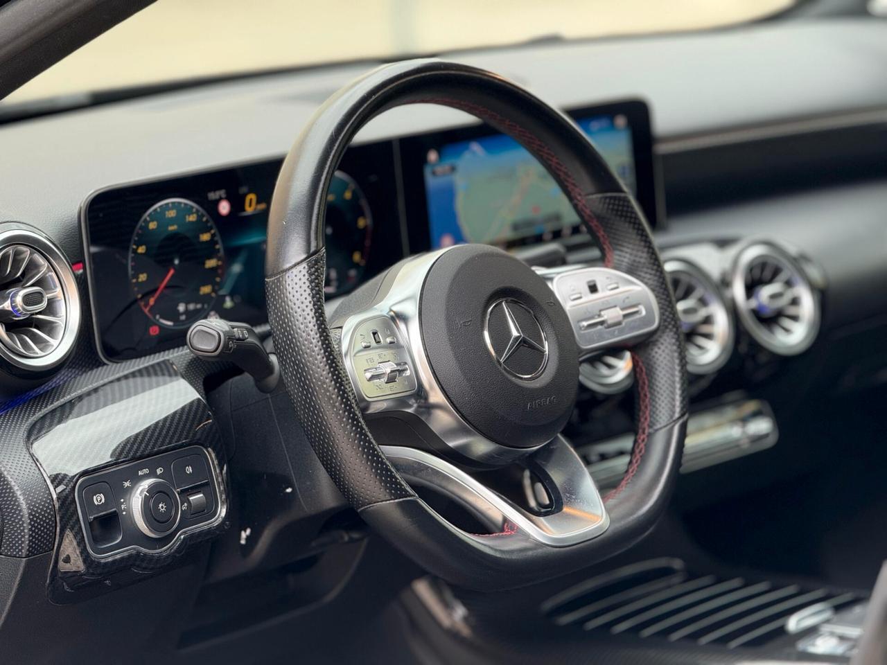MERCEDES-BENZ CLASSE A 180d 116 CV PREMIUM – TETTO PANORAMICO – TELECAMERE 360°