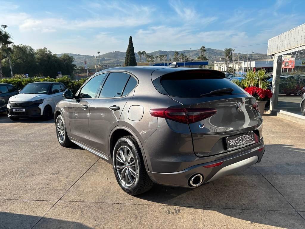 Alfa Romeo Stelvio 2.2 Turbodiesel 210 CV2018/176.00 KM Tua a soli 169 Euro al mese