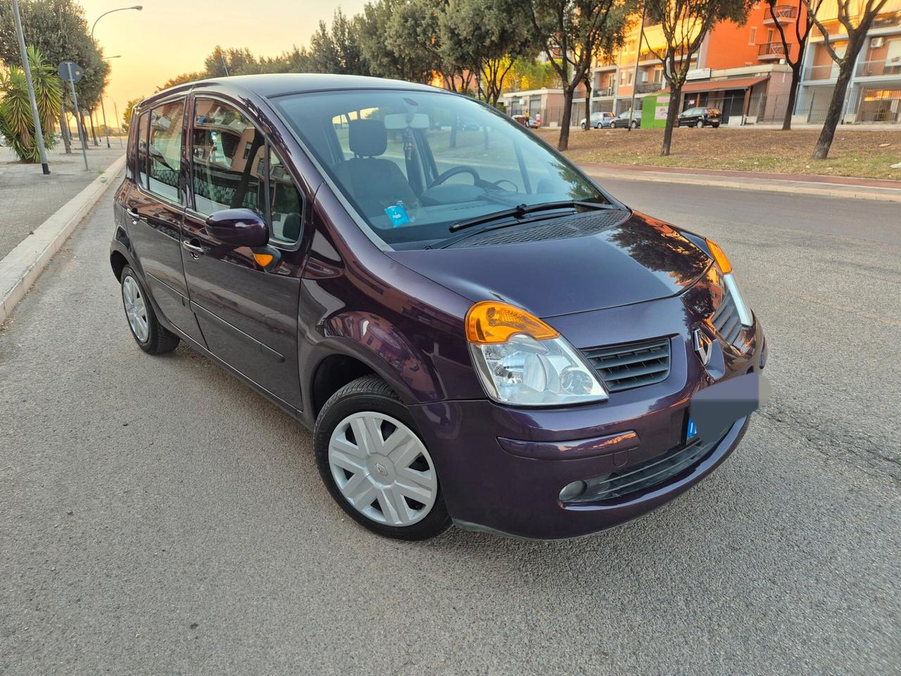 Renault modus 1.2 benzina anno 06 viola