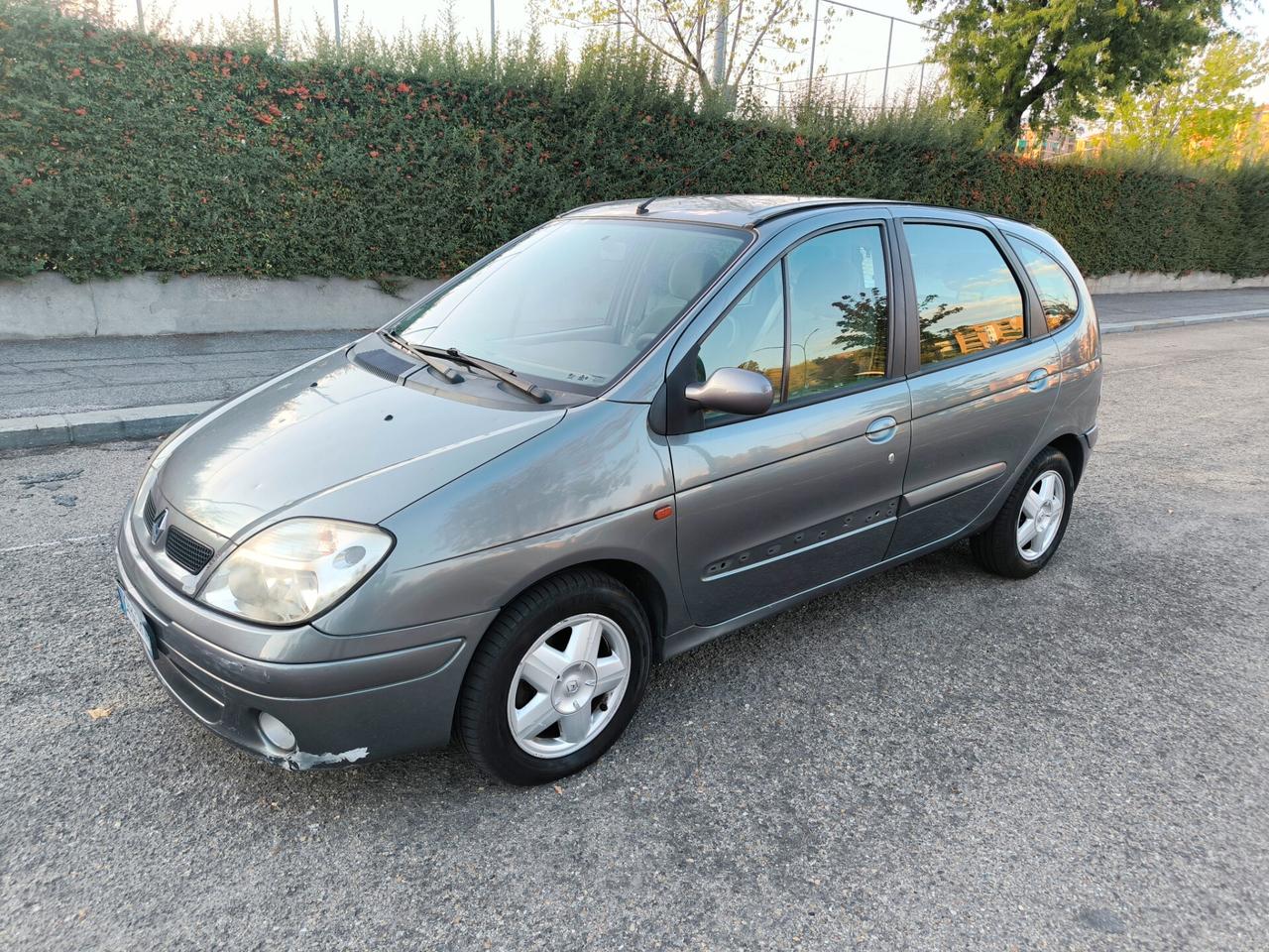 Renault Scenic Megane Evol. 1.6 16V Cat Sport Way