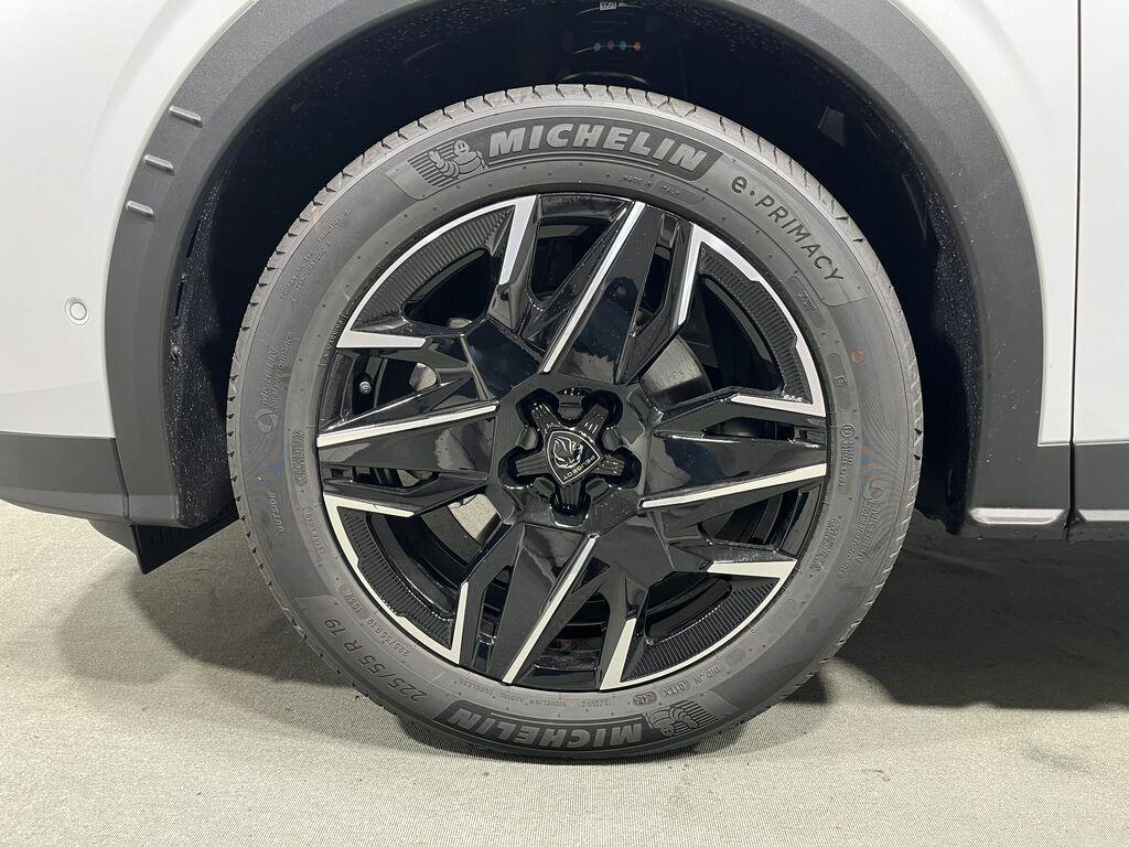 Peugeot 5008 1.2 hybrid GT 136cv e-dcs6