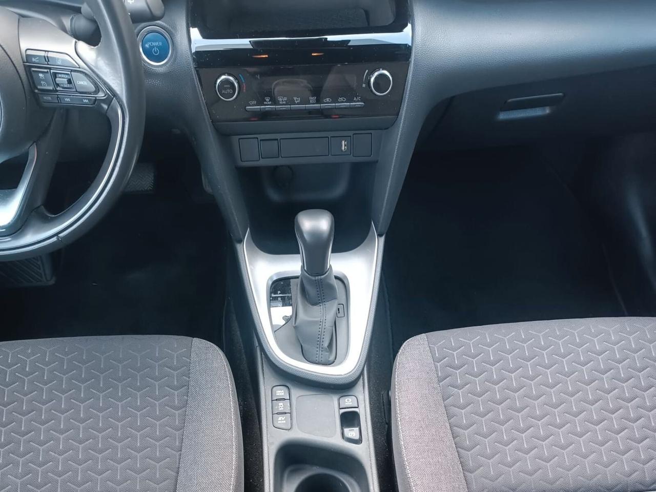 Toyota Yaris 1.5 Hybrid 5 porte Trend