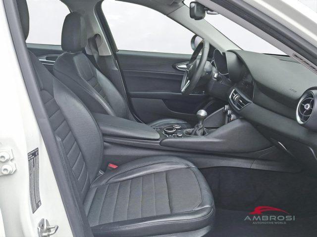 ALFA ROMEO Giulia 2.2 Turbodiesel 150 CV AT8 Super - PER OPERATORI D