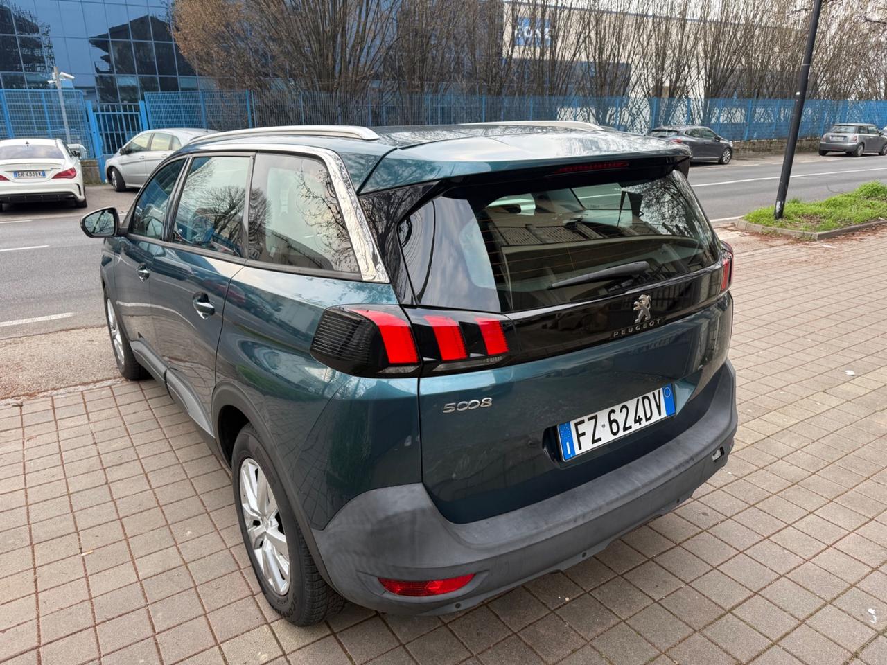 Peugeot 5008 BlueHDi 130 S&S Business