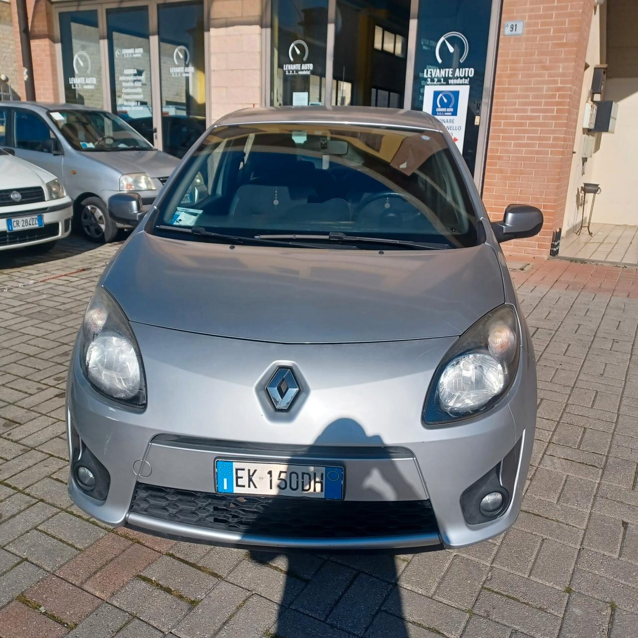 144.118KM TWINGO 1.2 PER NEOPATENTATI