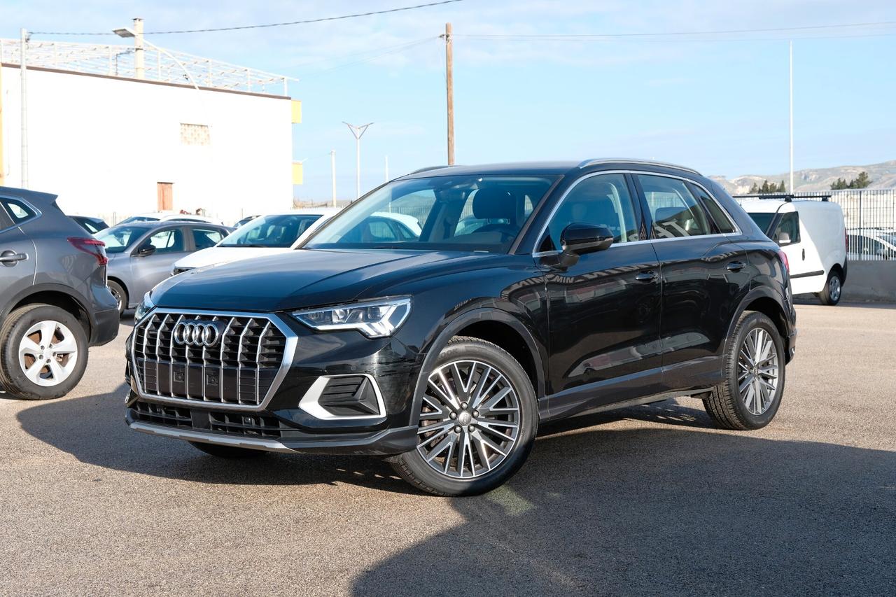 Audi Q3 40 TDI quattro S tronic Business Advanced