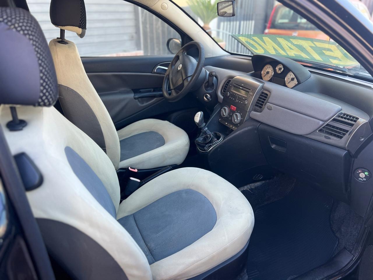 Lancia ypsilon 1.2 Benzina/Metano Anno 2006