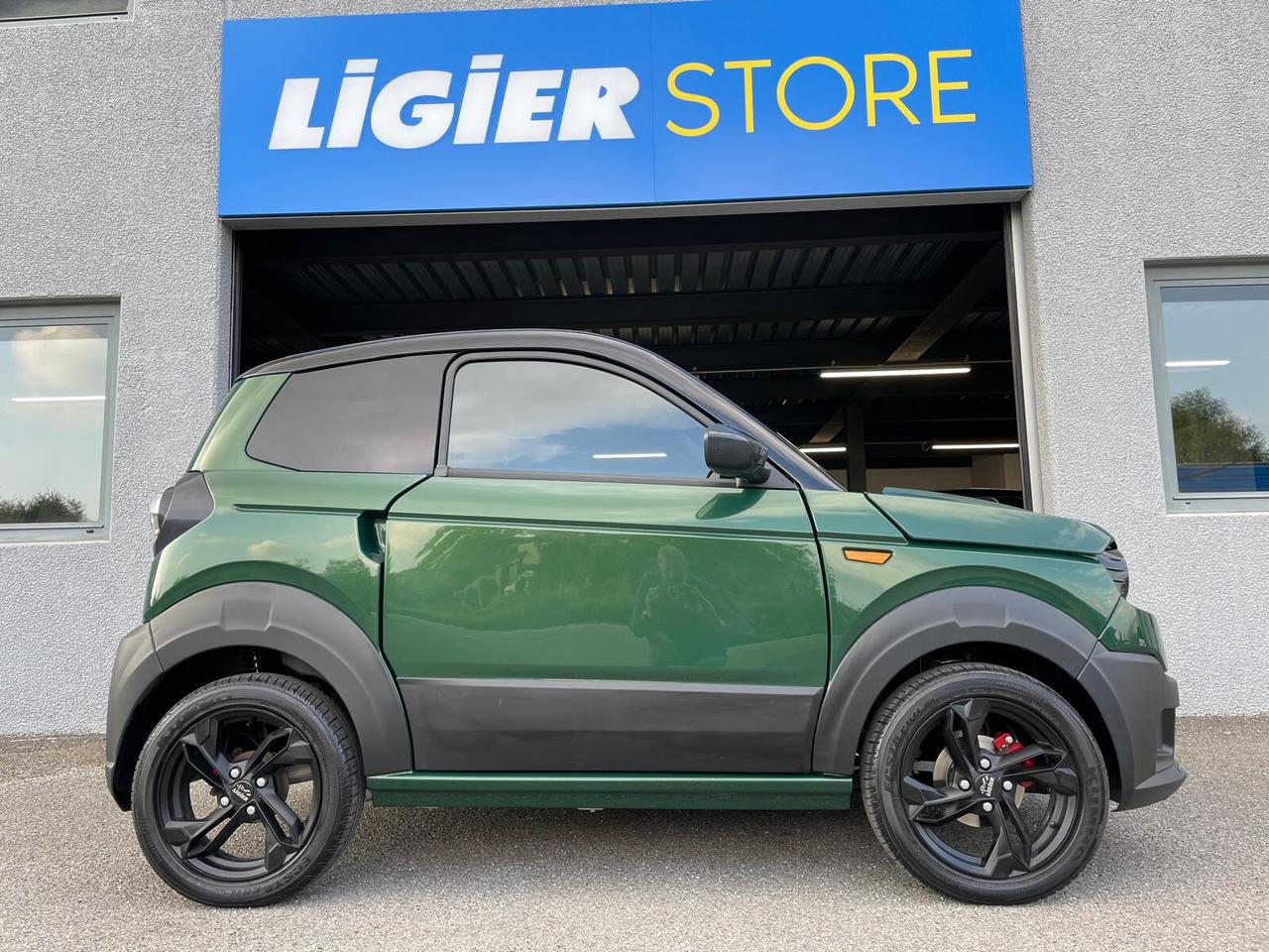 Ligier Myli R.EBEL X