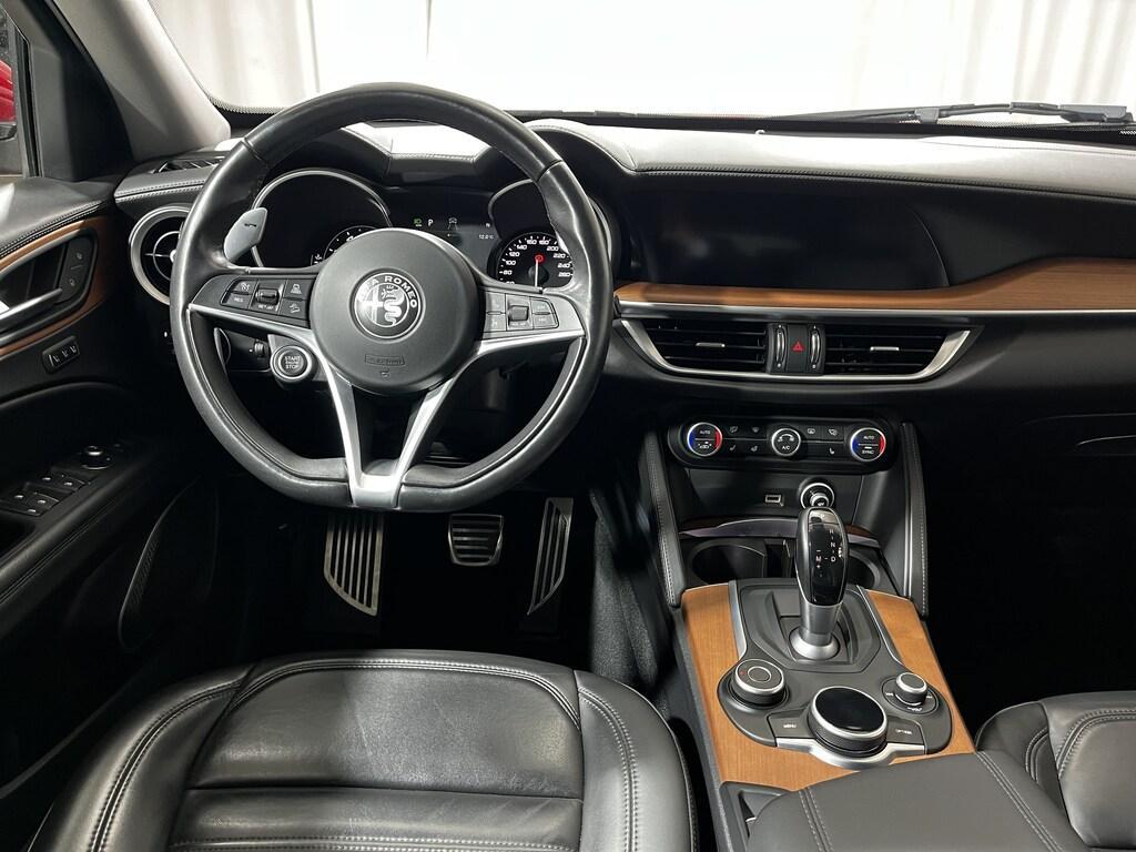 Alfa Romeo Stelvio 2.0 t Executive Q4 280cv auto my19