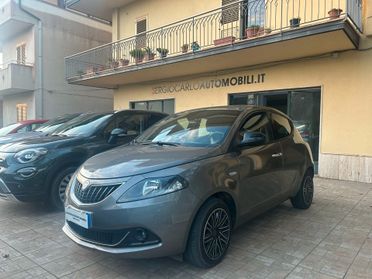 Lancia Ypsilon 1.0 FireFly 5 porte S&S Hybryd Gold