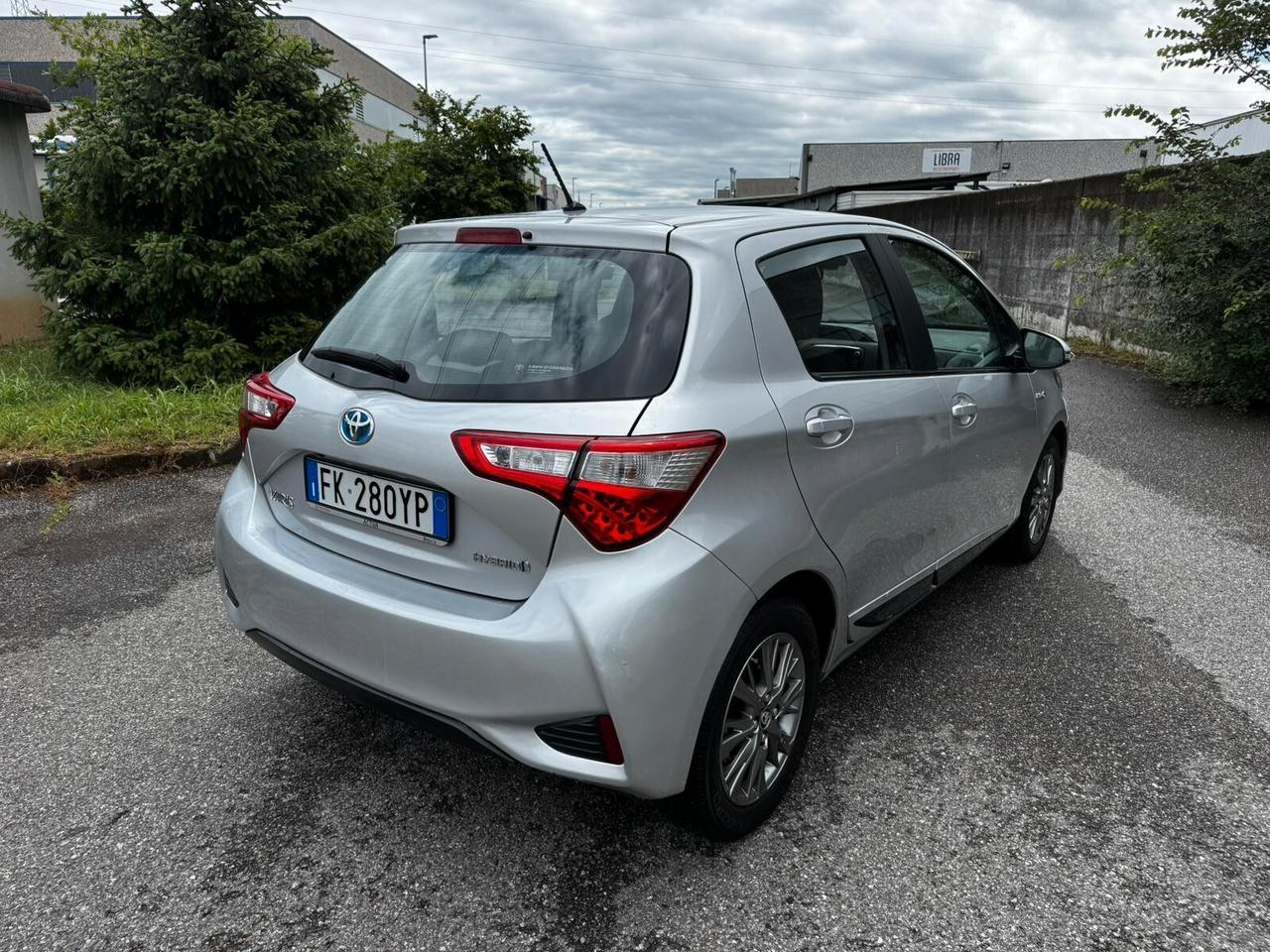 Toyota Yaris 1.5 Hybrid 5 porte Active