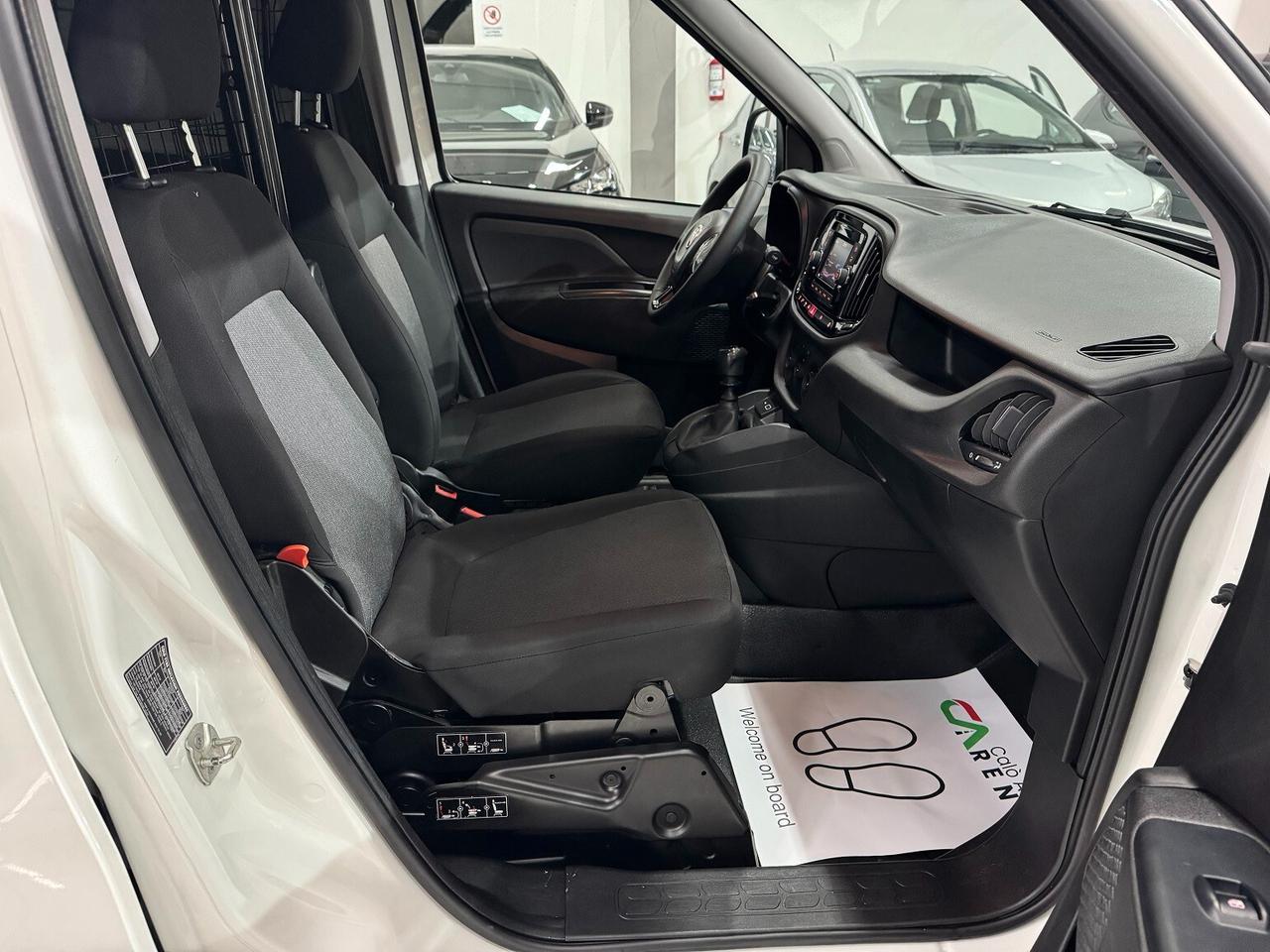 Doblò 1.6 MJT Lounge PORTA LATERALE PARI NUOVO!!!!!