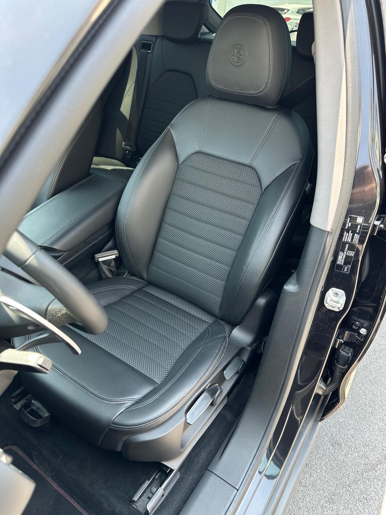 ALFA STELVIO 2.2 Turbodiesel 210 CV AT8 B-TECH