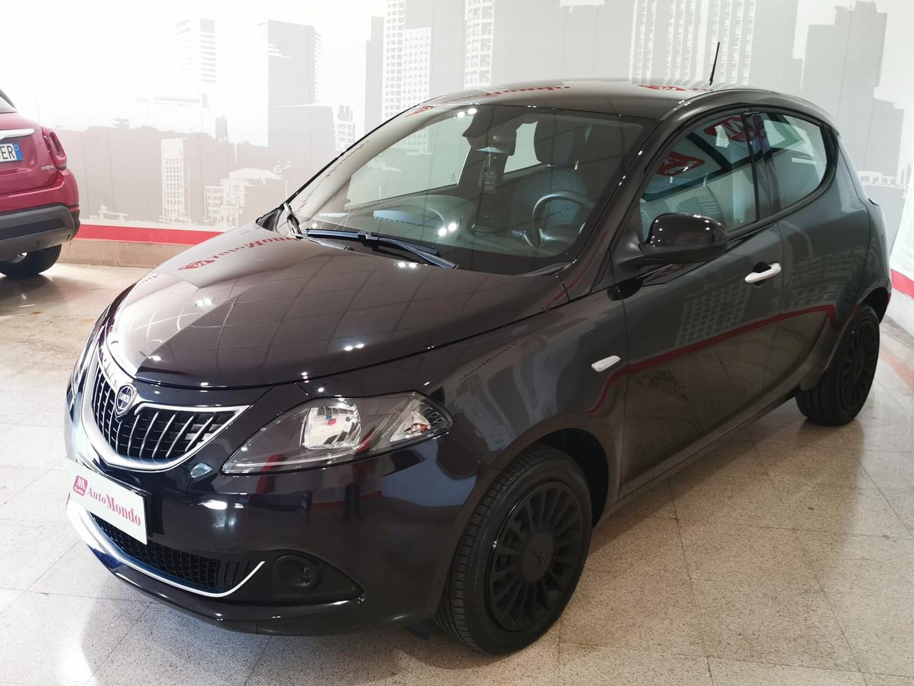 Lancia Ypsilon 1.2 69 CV 5 porte GPL Gold Plus