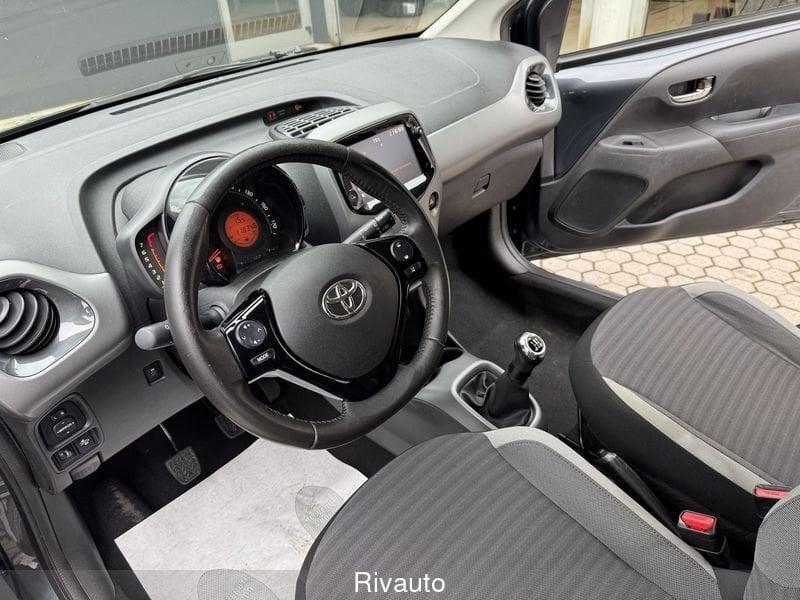 Toyota Aygo Aygo Connect 1.0 VVT-i 72 CV 5 porte x-play