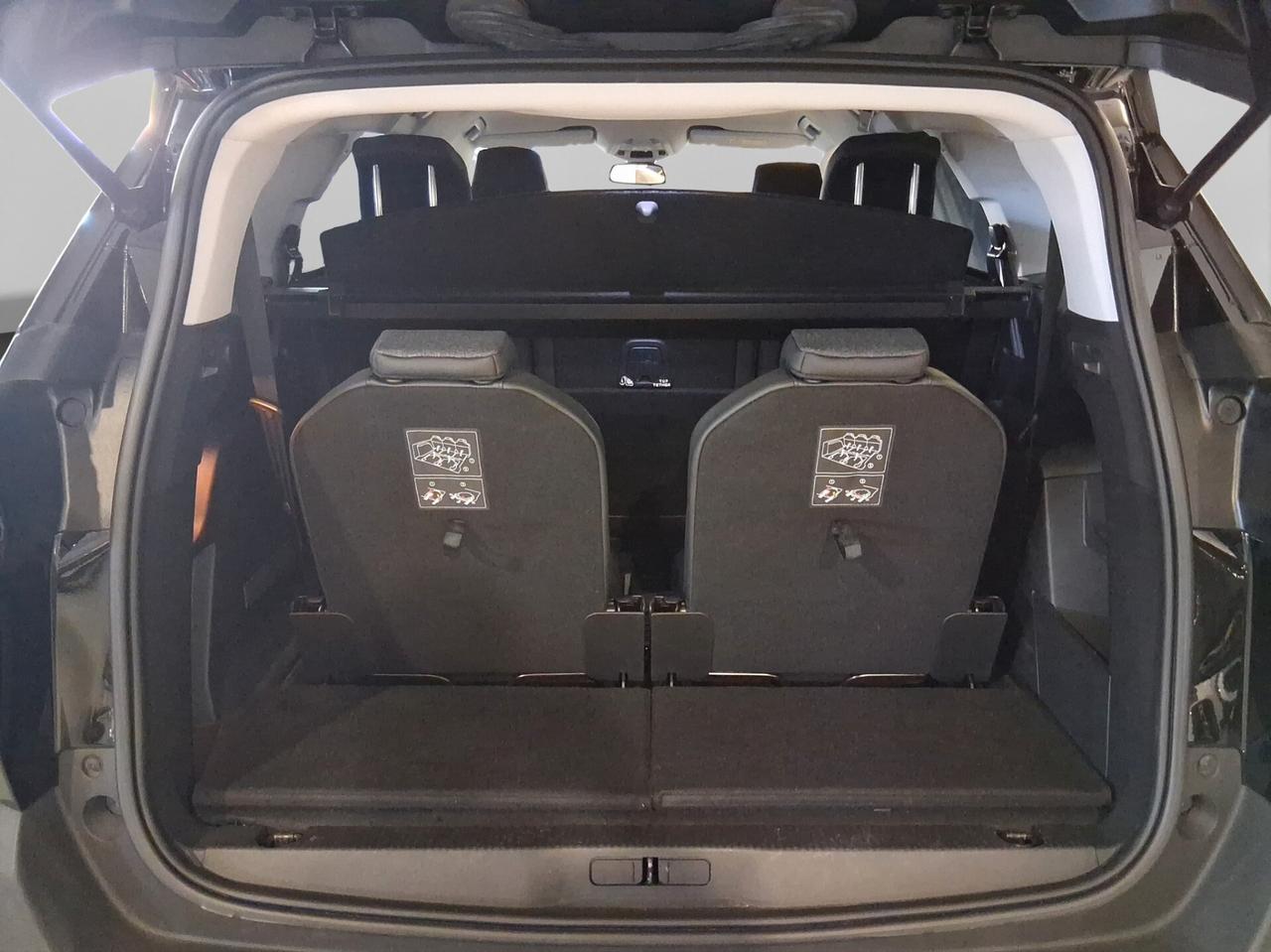 Peugeot 5008 PureTech Turbo 130CV S&S Allure 7 POSTI