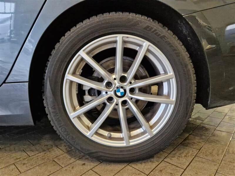 Bmw 318d Touring 150cv Aut. *FULL OPT.* da VETRINA