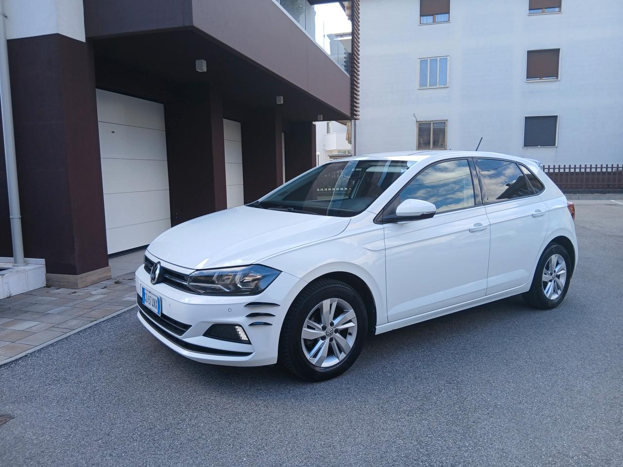 Volkswagen Polo 1.0 EVO 80 CV 5p. Comfortline con KIT estetico tua a € 219 mese