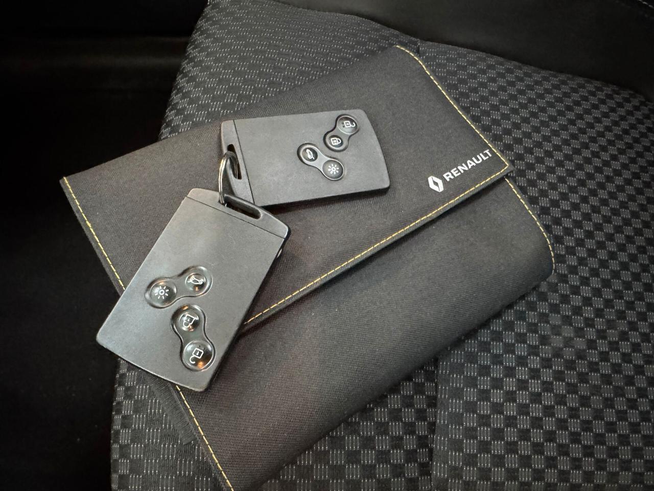 Renault Clio TCe 12V 75 CV 5 porte PARI AL NUOVO SUBITO DISPONIBILE