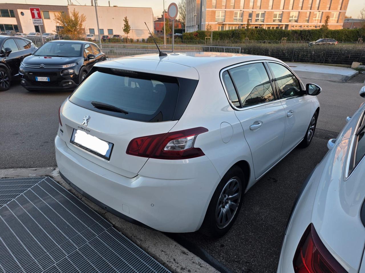 Peugeot 308 PureTech Turbo 130 S&S Allure