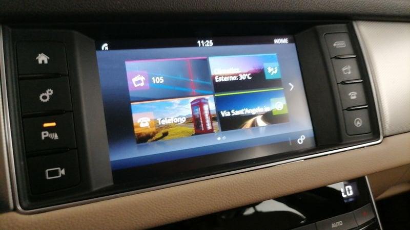 Jaguar XF 2.0d Pure Business edition 180cv