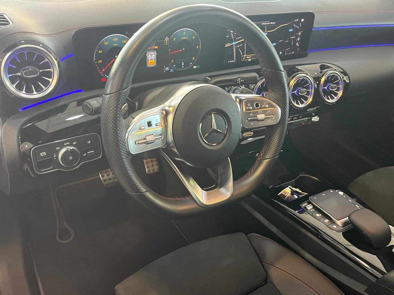 Mercedes CLA 200 d Automatic Premium 12.000 KM