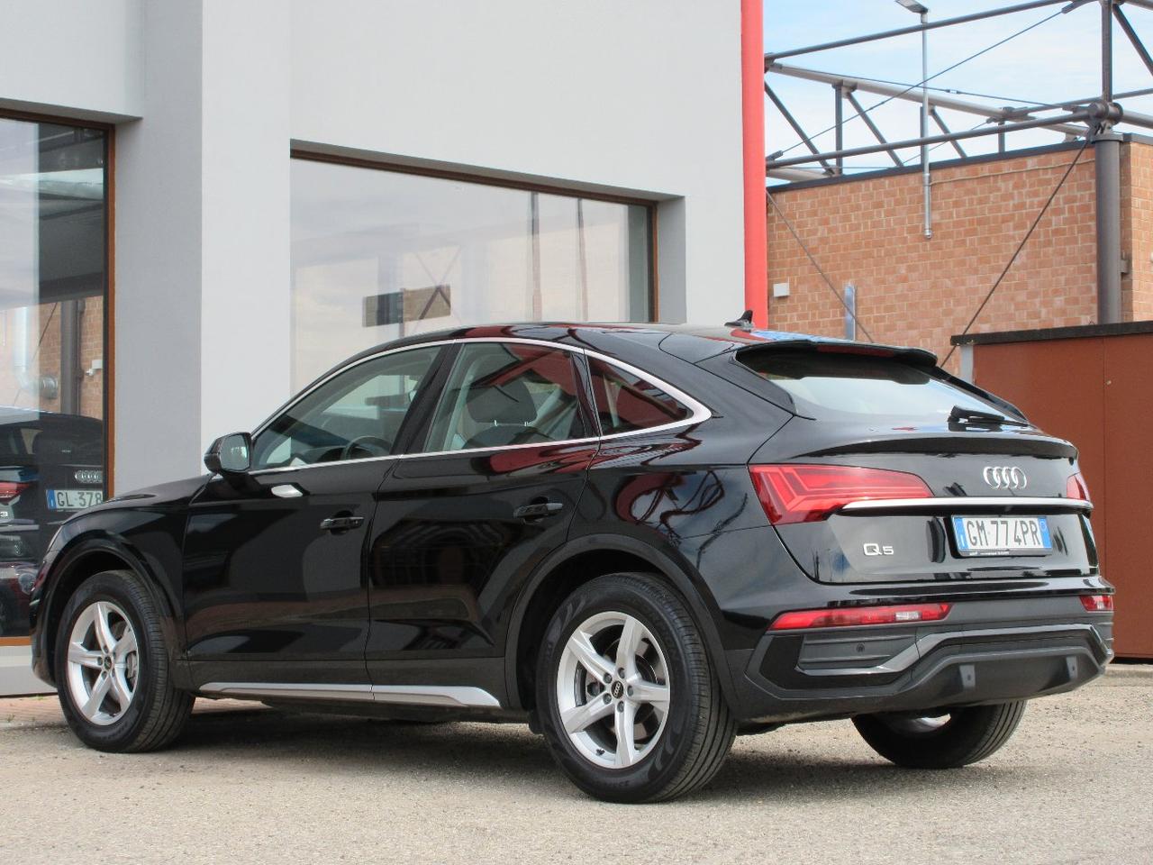 Audi Q5 Sportback 35 2.0 tdi mhev 12V Business Advanced s-tronic