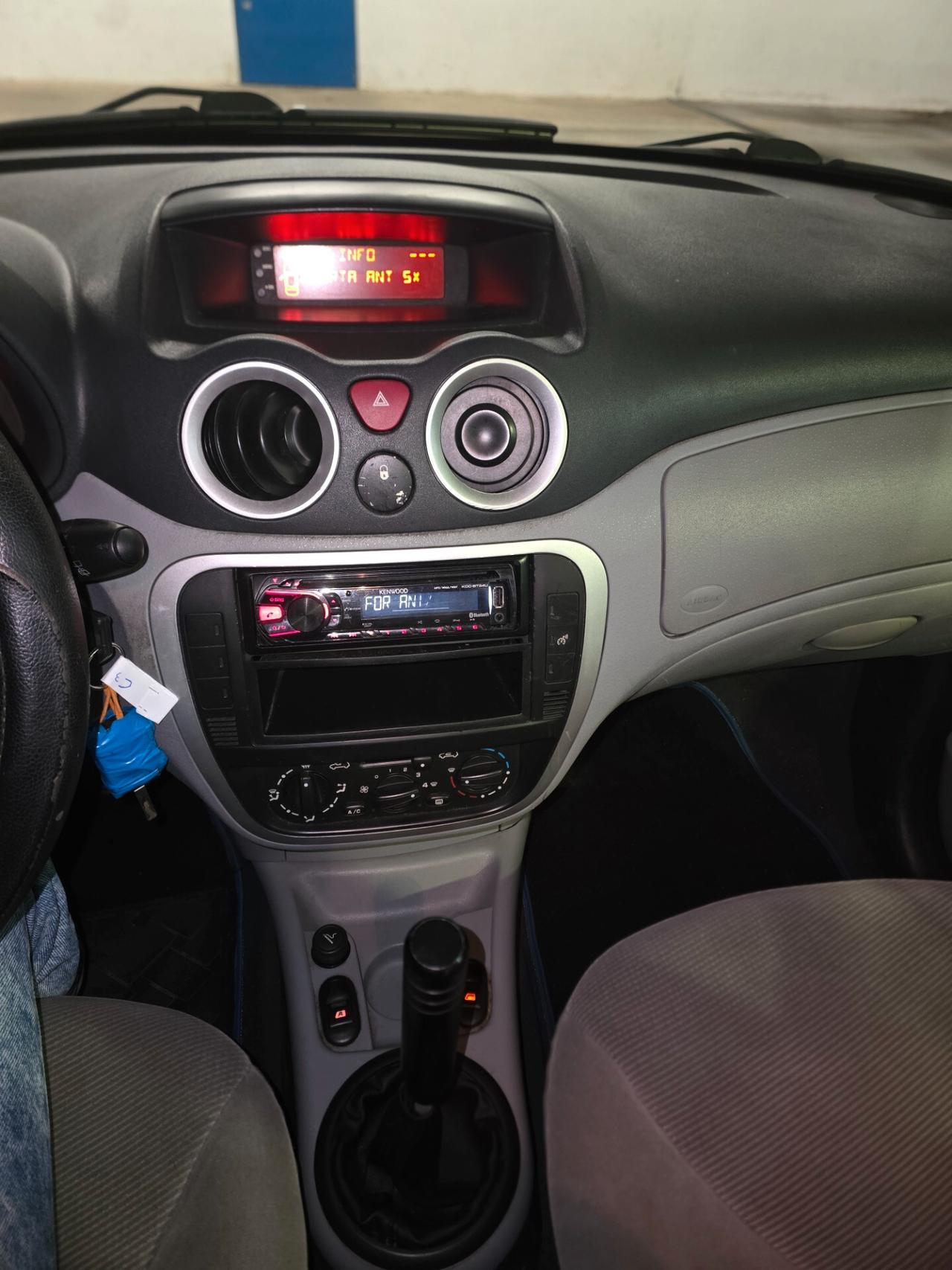 Citroen C3 1.1 airdream Gold by Pinko