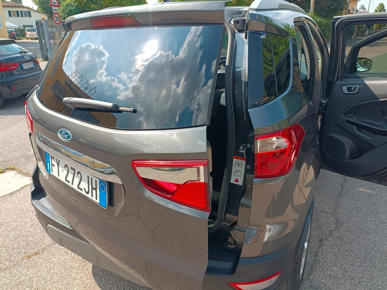 Ford EcoSport GPL ST-Line