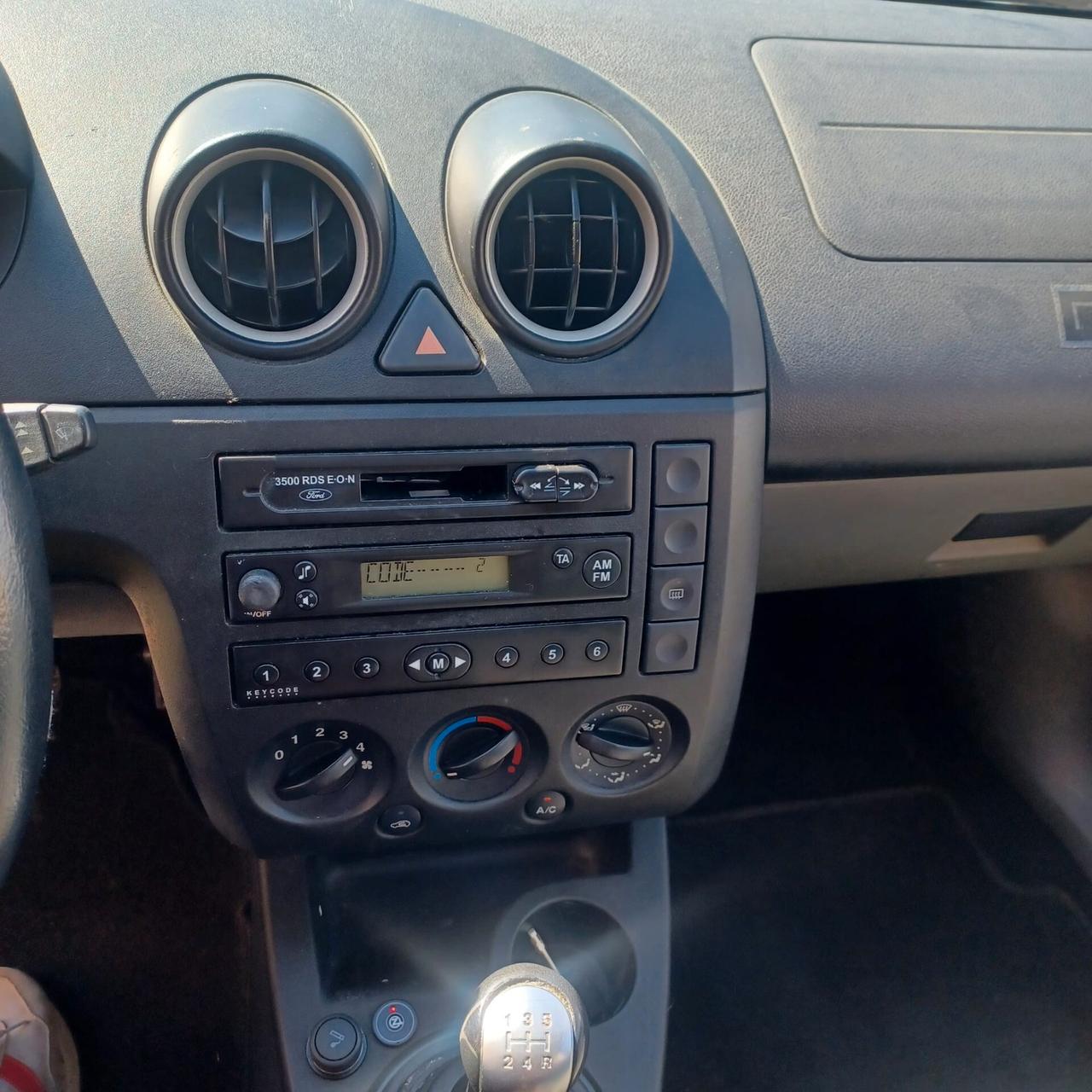 FIESTA 1.4 GPL NEOPATENTATI BEN CONSERVATA