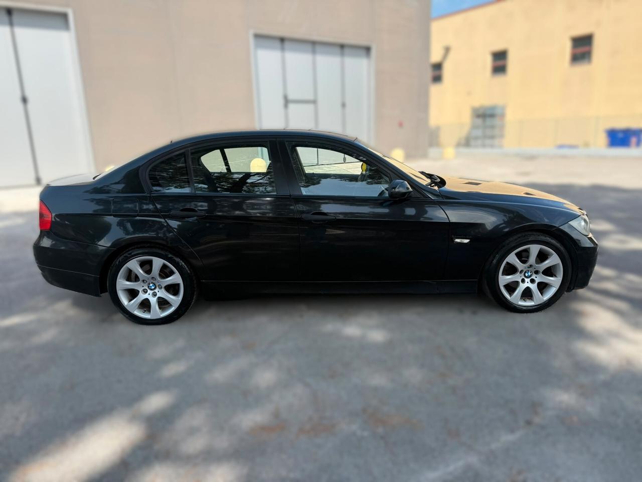 BMW 320 BERLINA 2.0 D 2007 12 MESI DI GARANZIA