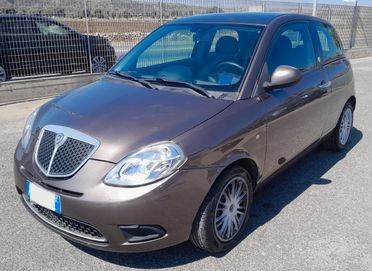 Lancia Ypsilon 1.4 Argento Ecochic GPL