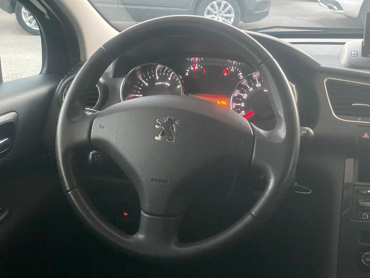 Peugeot 3008 1.6 VTi 120CV Active 60.000KM!!