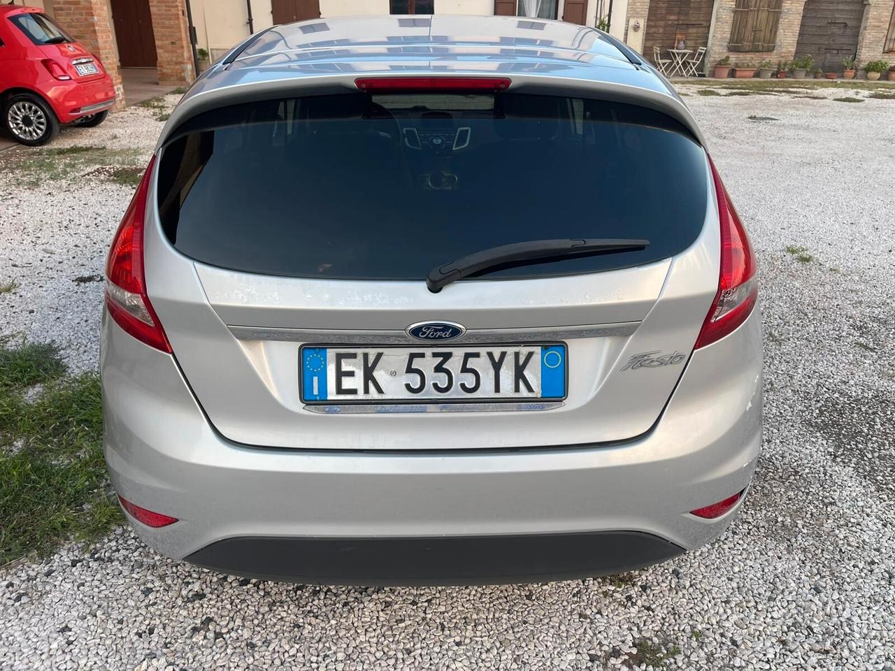 Ford Fiesta 1.4 TDCi 70CV 5 porte Titanium