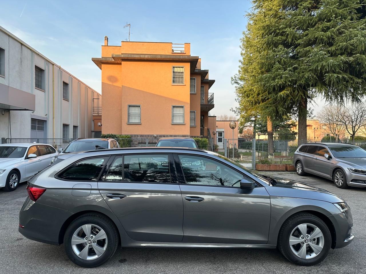 Skoda Octavia 2.0 TDI EVO SCR 150 CV DSG Wagon Sportline