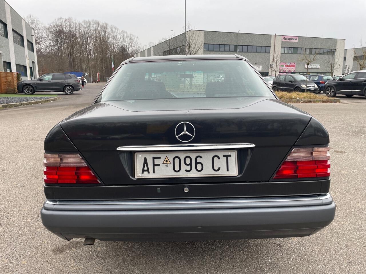 Mercedes-benz E 200 E 200 cat Elegance automatik*solo 50000km*