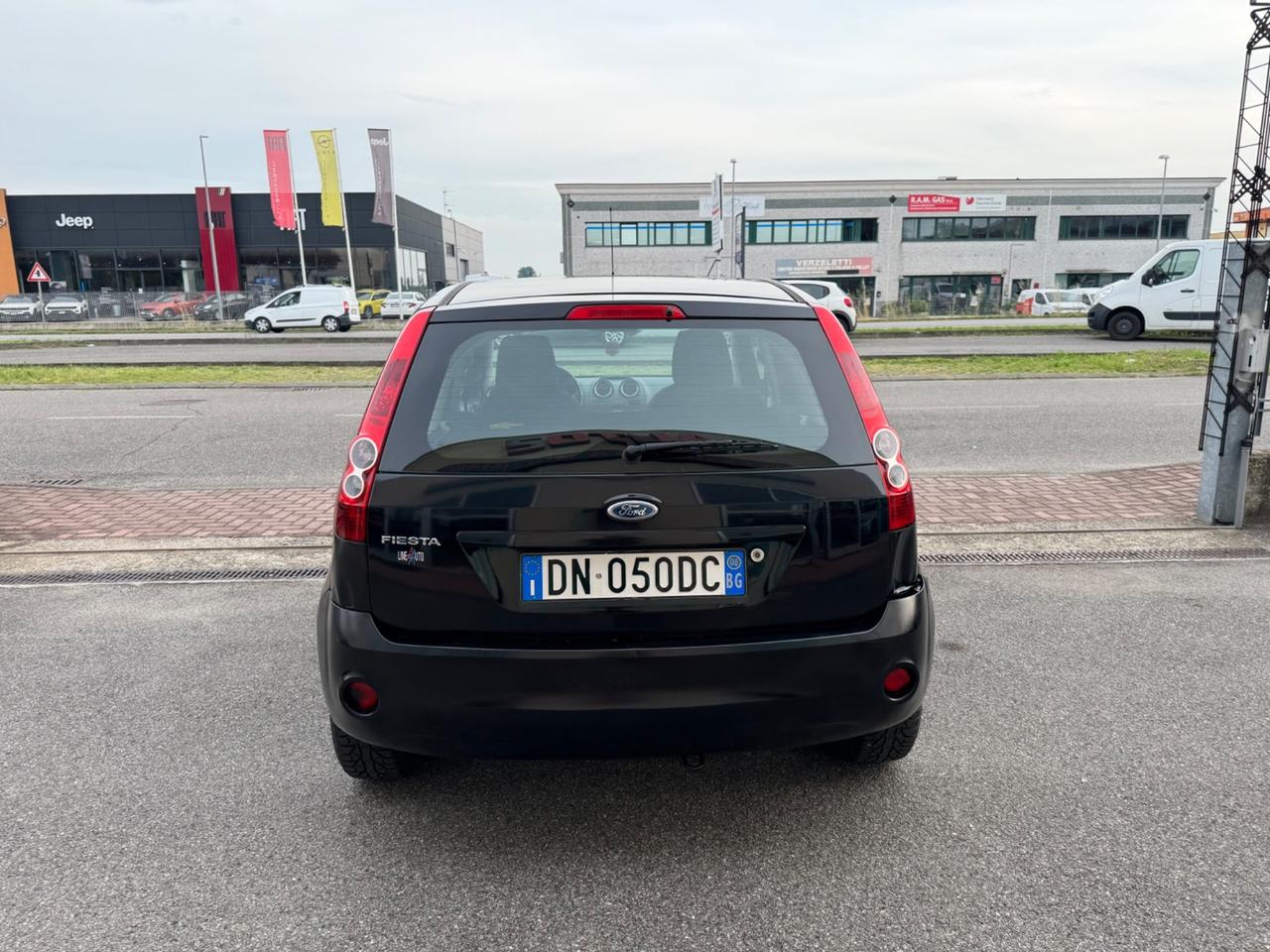 Ford Fiesta 1.2 Benzina. Ok Neopatentati