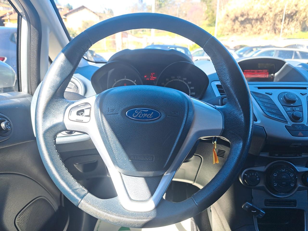 Ford Fiesta 1.4 / 68CV / OK NEOPATENTATI