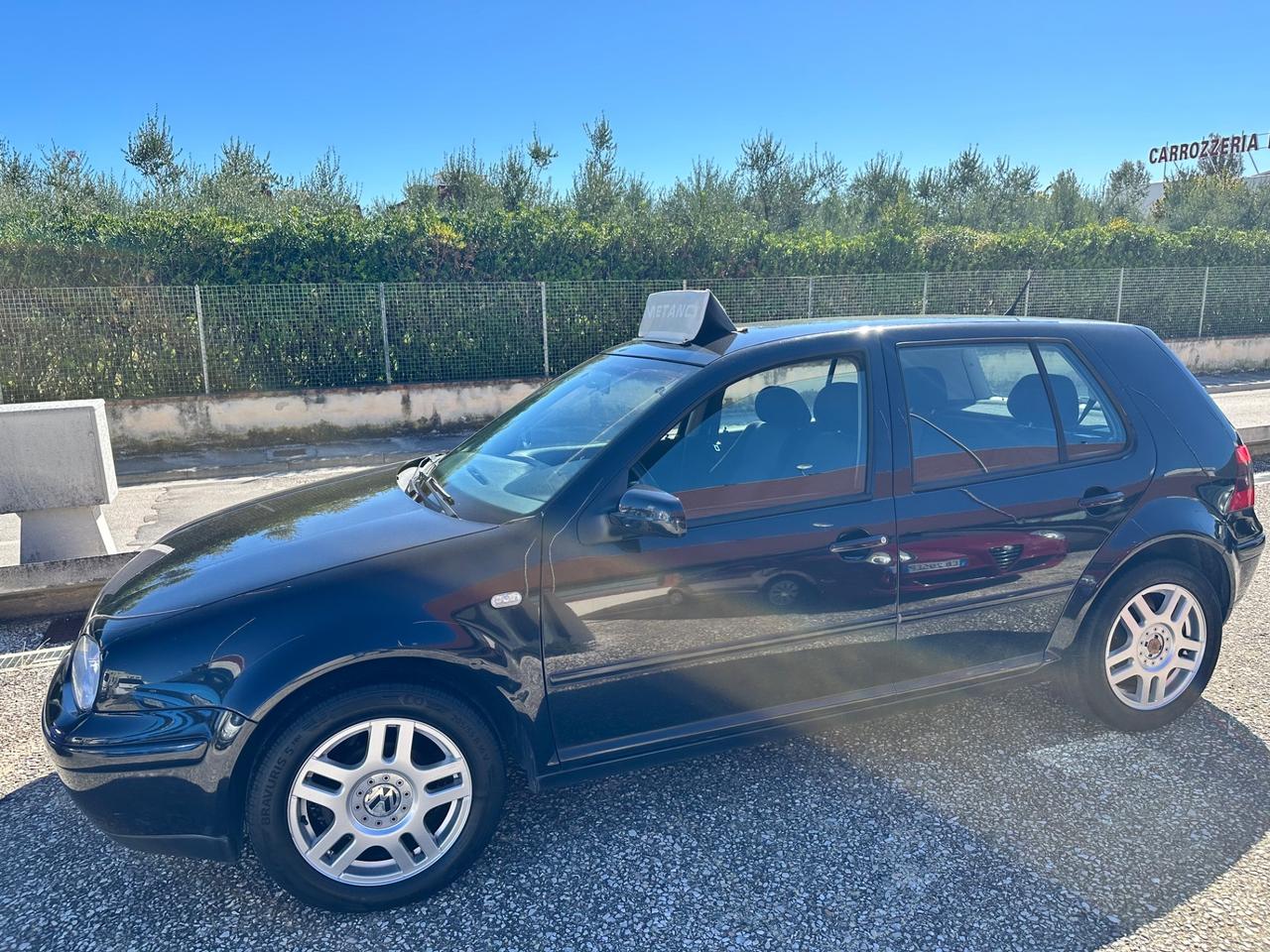 Volkswagen Golf 1.6 16V cat 5 porte Highline metano
