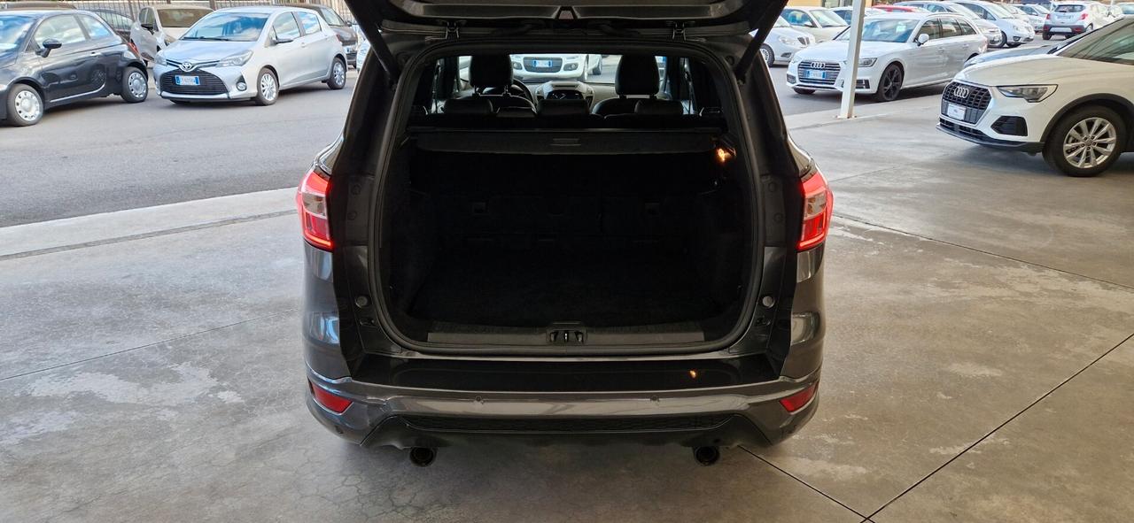 Ford Kuga 2.0 TDCi 150cv 4WD ST-Line