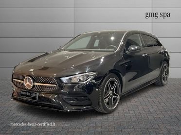 Mercedes-Benz CLA Shooting Brake 200 d Premium auto