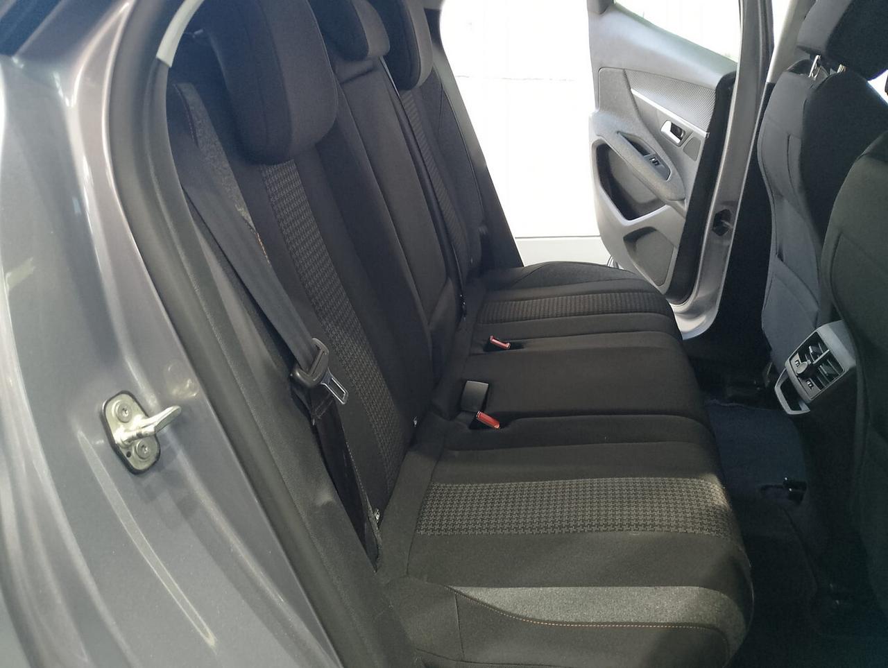 Peugeot 3008 BlueHDi 130 S&S Business
