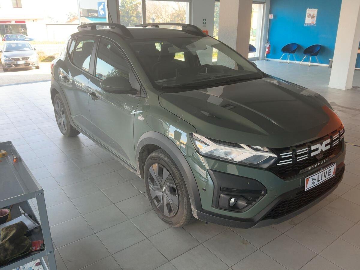 Auto in arrivo Dacia Sandero Stepway 1.0 TCe ECO-G Expression