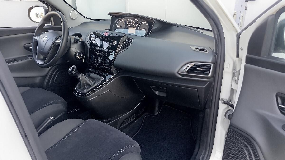 Lancia Ypsilon 1.3 MJT 16V 95 CV 5 porte S&S